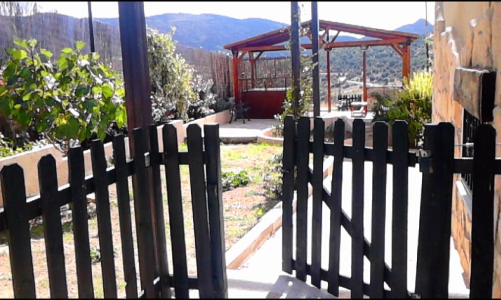 Gasthaus El Jardincillo Robledo de Chavela Exterior foto